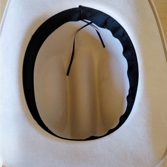 handcrafted leather Hat with hand cut Turquoise/hair on hide accent - Picture 2 of 3